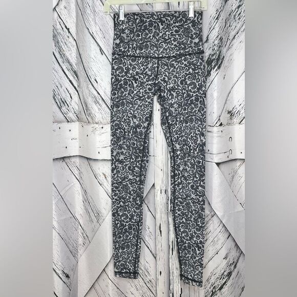 Lululemon Wunder Under HR2 Lace Pattern Leggings Size 6 - Picture 1 of 5